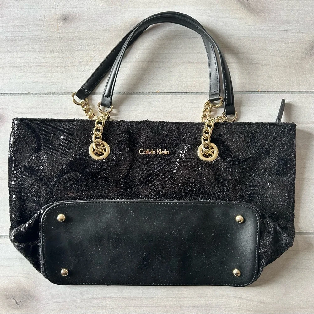 NWT Calvin Klein Black Sequins Medium Shoulder Handbag - Picture 1 of 8